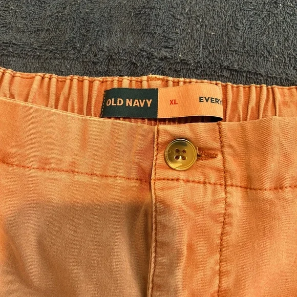 Old Navy Bermuda Shorts, salmon color, size XL. - Picture 3 of 4